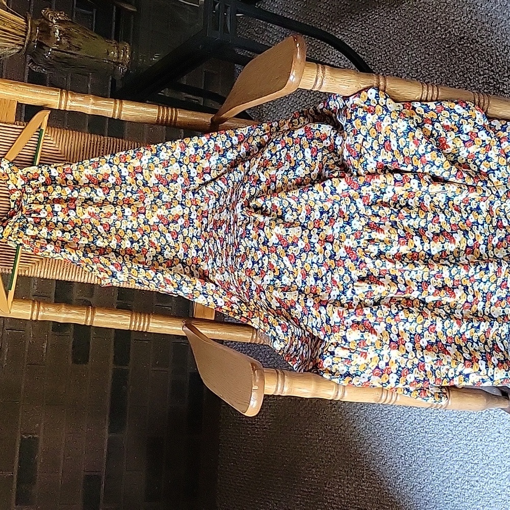 Pretty Garden multicolored halter fit and flare, swing dress. size M - Picture 13 of 16